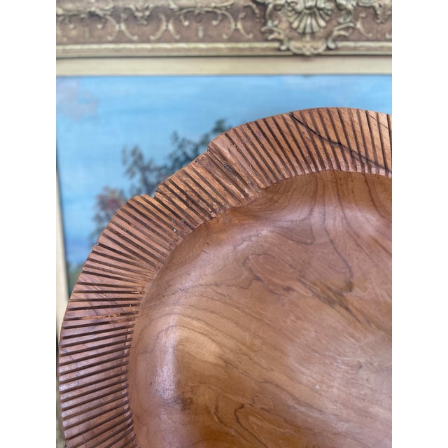 Mid-Century Modern Mid-Century Hand-Carved Solid Wood Decorative Bowl With Chiseled Rim Detailing. For Sale - Image 3 of 10