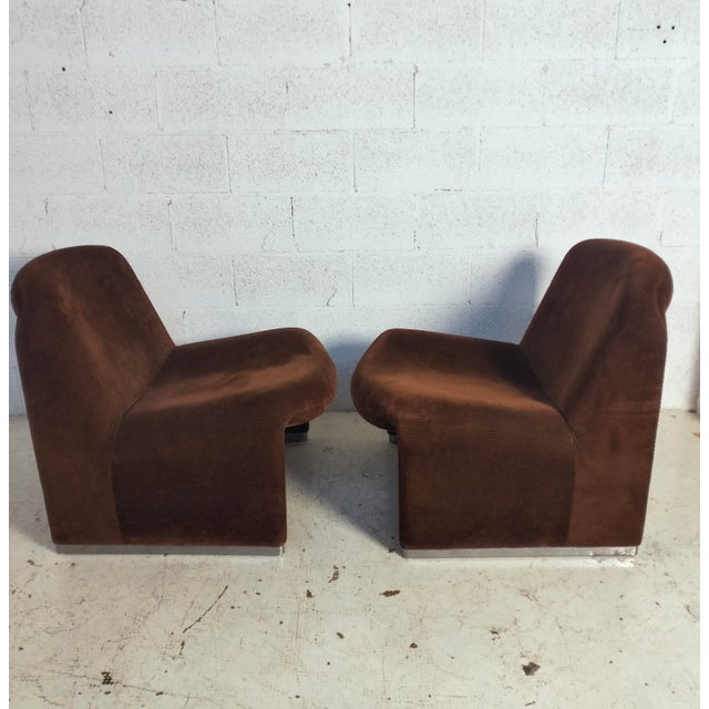 1970s Velvet Alky Lounge Chairs by G.Piretti for A.Castelli, 1970s, Set of 2 For Sale - Image 5 of 16