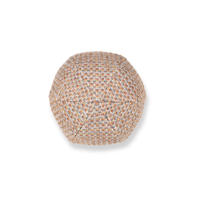 Performance fabric never looked chicer with our Heatherton woven. Featuring 14 fashionable colorways in recycled acrylic...