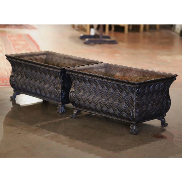 French Pair of 19th Century French Polished Iron Jardinières With Basket Weave Decor For Sale - Image 3 of 11