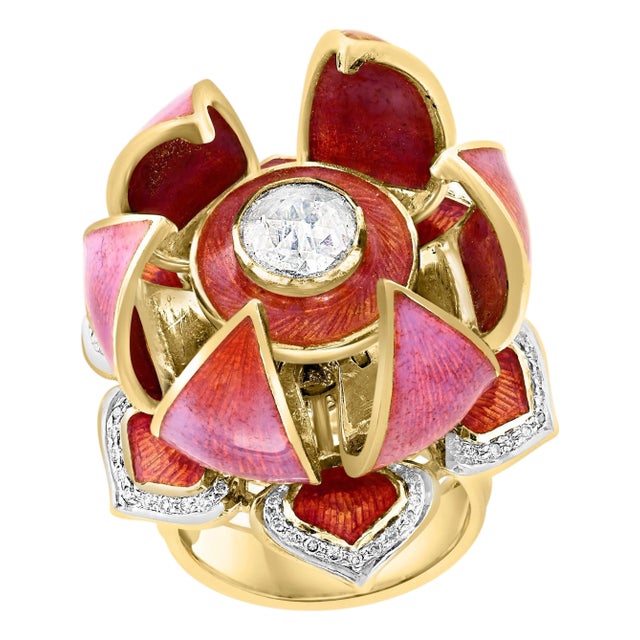 Gorgeous Lotus Flower which open & Close with solitaire Diamond and Enamel S 6.5 For Sale