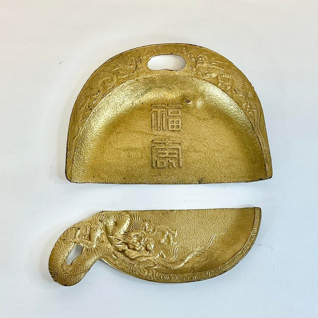 Japanese 1930s Vintage Hollywood Regency Chinoiserie Dragon Crumb Catcher & Tray - Set of 2. For Sale - Image 3 of 12