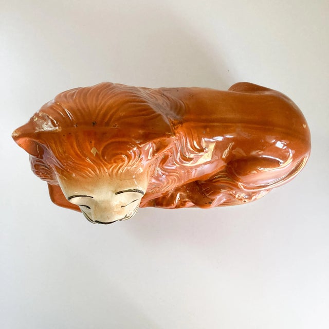 1930s 1930's English Countryside Cottage Recumbent Sleeping Lion Staffordshire Mold Figurine For Sale - Image 5 of 10