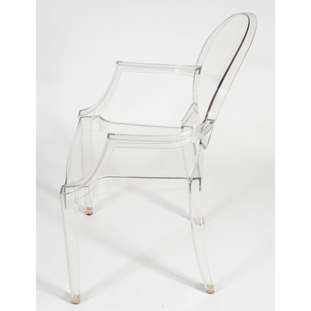 French Vintage Acrylic Louis Ghost Chair by Philippe Starck for Kartell For Sale - Image 3 of 9