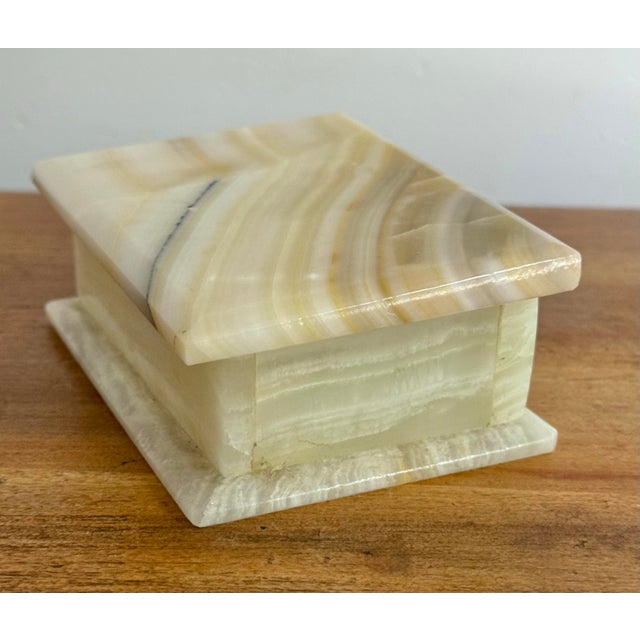1960s Italian Export Alabaster Box For Sale - Image 10 of 11