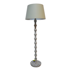 Visual Comfort Studio Vc Bamboo Belgian White Floor Lamp in Linen