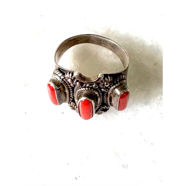 Gorgeous, vintage sterling silver and coral ring.