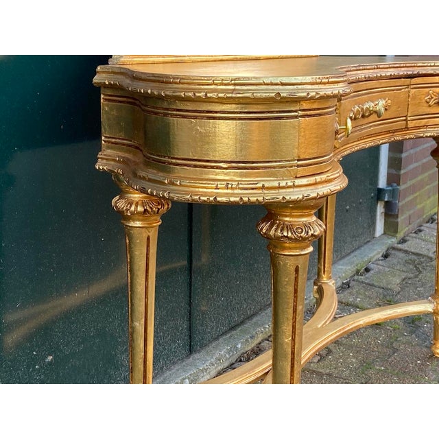 1940s French Louis XVI Gilt Beech Vanity & Mirror – 2 Pc For Sale - Image 6 of 13