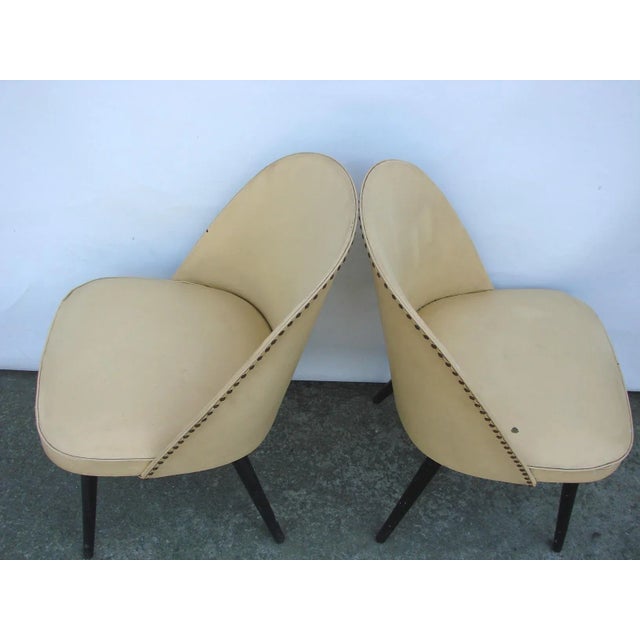 Set of Wood & Vinyl Chairs, 1960s For Sale - Image 4 of 8