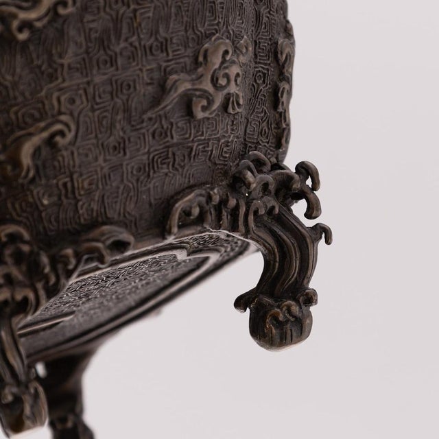 Antique Japanese Edo Style Bronze Vessel, 19th Century For Sale - Image 18 of 18