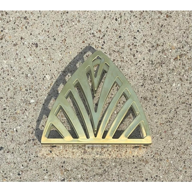 Contemporary Gold-Tone Geometric Napkin Holder For Sale In Dallas - Image 6 of 6