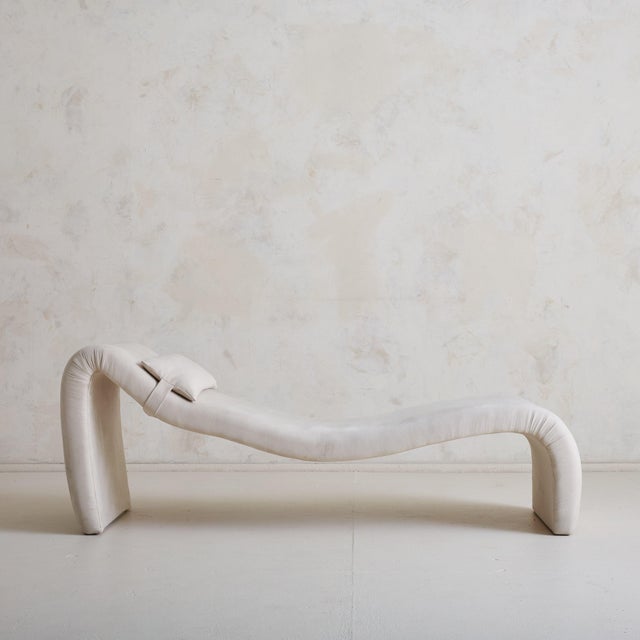 The 'Djinn' chaise lounge, designed by Olivier Mourgue for Airborne International in 1965, is an icon of futuristic and...