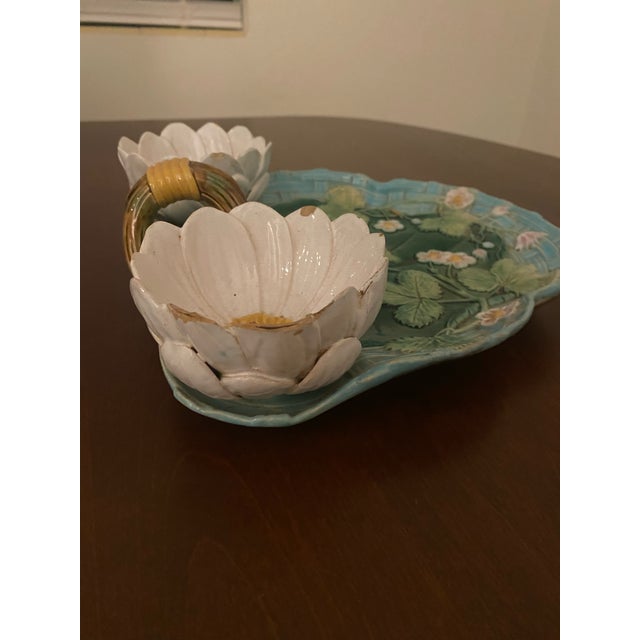 Late 19th Century George Jones Majolica Strawberry Dish For Sale In West Palm - Image 6 of 7