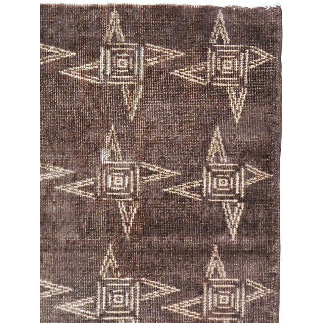 Rustic Galerie Shabab Collection Mid-20th Century Turkish Anatolian Rug For Sale - Image 3 of 9