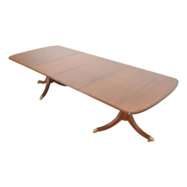 Henredon Georgian Banded Mahogany Double Pedestal Extension Dining Table, Newly Refinished For Sale