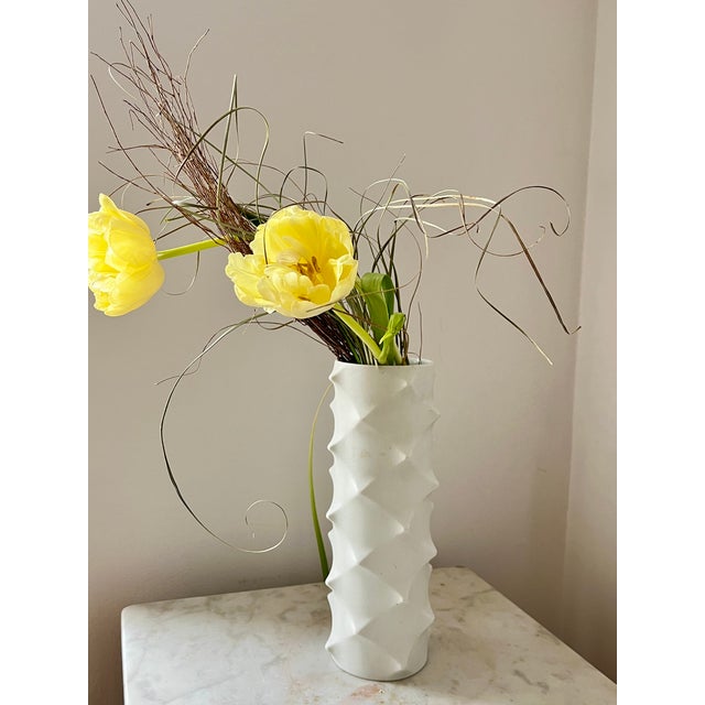 Vintage Space Age Op Art Bisque Porcelain Model 501 Vase from Scherzer, Germany, 1970s For Sale - Image 12 of 14