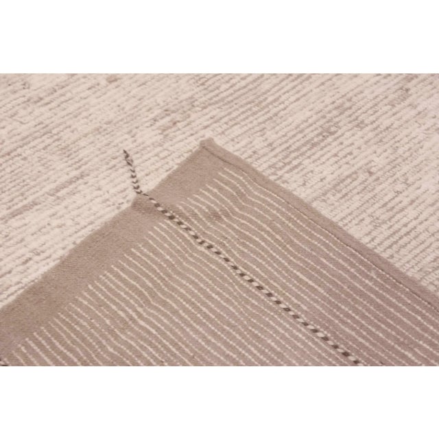 Trendy Handmade Modern Geometric Design Wool Pile Contemporary Area Rug, Country of origin: Central Asia, Circa date:...