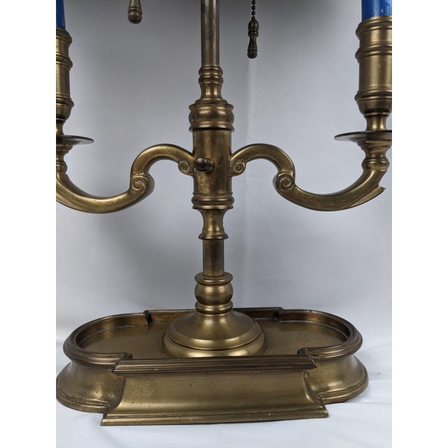 Wildwood Vintage Brass Bouillotte Style Two-Light Table Lamp With Black Tole Shade and Gilt Decoration For Sale - Image 17 of 18