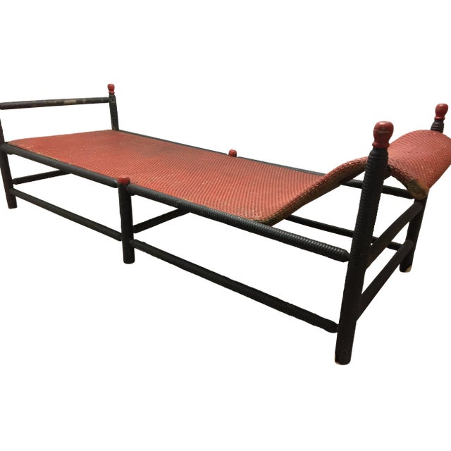 Heywood-Wakefield Heywood Wakefield Late 19th Century Vintage American Cane Chaise For Sale - Image 4 of 12