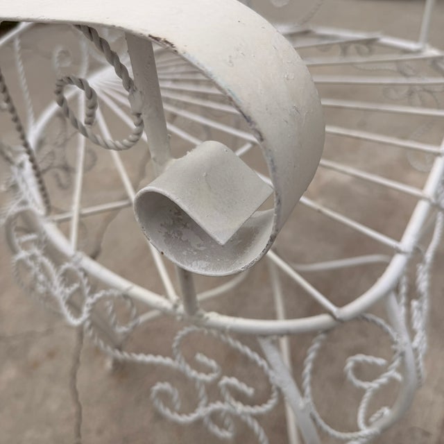 1960s 1960s Romantic Wrought Iron Garden Peacock Chairs and Settee After Salterini - Set of 3 For Sale - Image 5 of 10