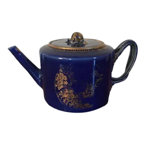 18th Century Chinese Export Porcelain Tea Pot with Powder Blue Glaze Enhanced by Gilding