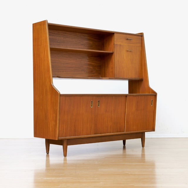 1960s Mid Century Hutch Credenza by White & Newton For Sale - Image 5 of 11