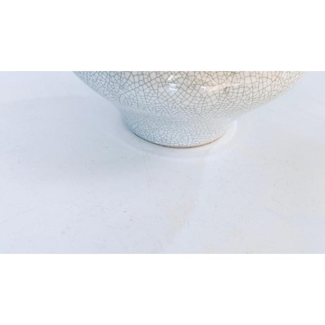 1940s French Art Deco White Crackled Ceramic Vase, 1940s For Sale - Image 5 of 12