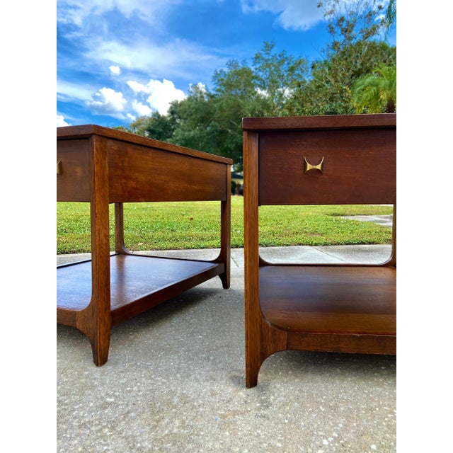 Mid-Century Modern Pair of Mid Century Modern End Tables | 'Brasilia' by Broyhill For Sale - Image 3 of 11