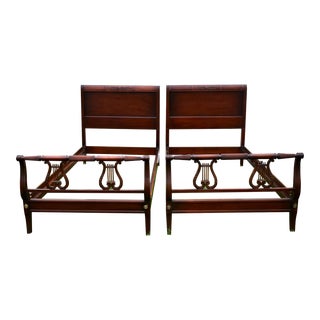 1950s Pair of Vintage Kindel Solid Mahogany Regency Style Twin Beds For Sale