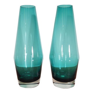 1960s Pair of Tapered Teal Vases by Riihimaen Lasi by Tamara Aladin For Sale