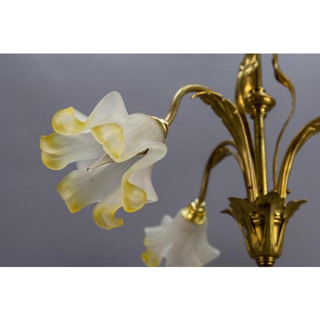 Gold French Art Nouveau Brass and Glass 3-Light Iris-Shaped Chandelier, 1910s For Sale - Image 8 of 18