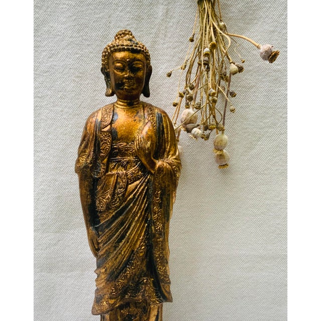 1950s Chinese Buddha Gilded Ceramic Quan Yin Figure on Base For Sale - Image 9 of 18