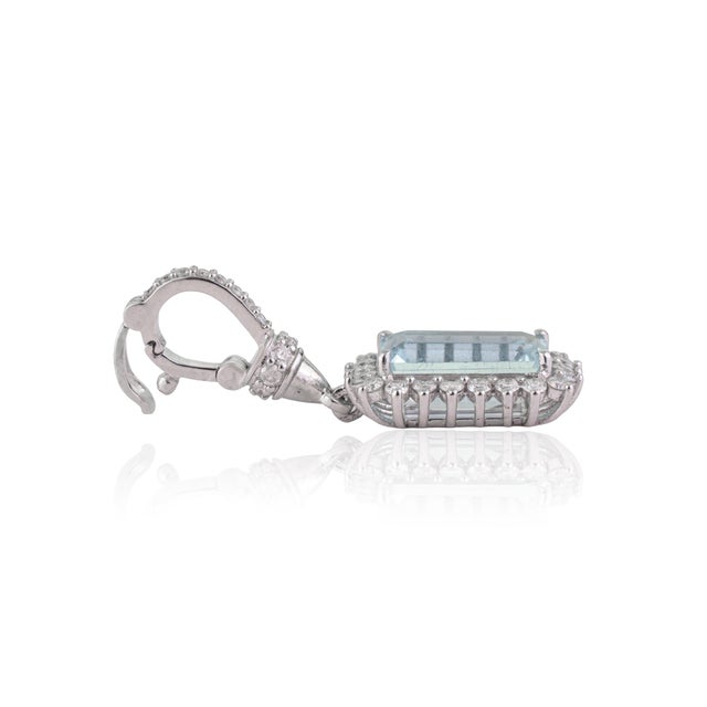 Metal 1.9ct Ice Blue Aquamarine & Diamond Halo Pendant With Locking Bail in 14k Gold For Sale - Image 7 of 14