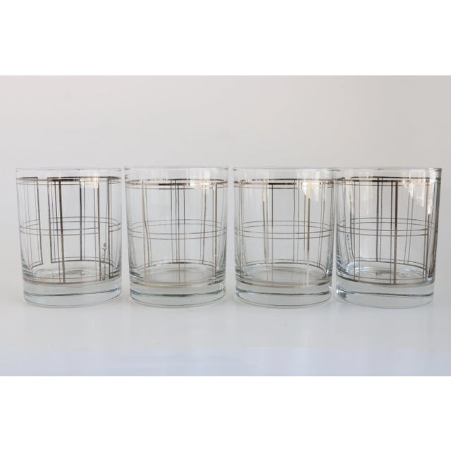 Mid-Century Modern Georges Briard Platinum Windowpane Double Old Fashion Glasses - Set of 8 For Sale - Image 3 of 8