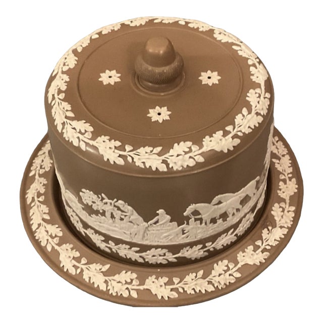 Late 19th Century Brown Wedgwood Jasperware Cheese Dome For Sale
