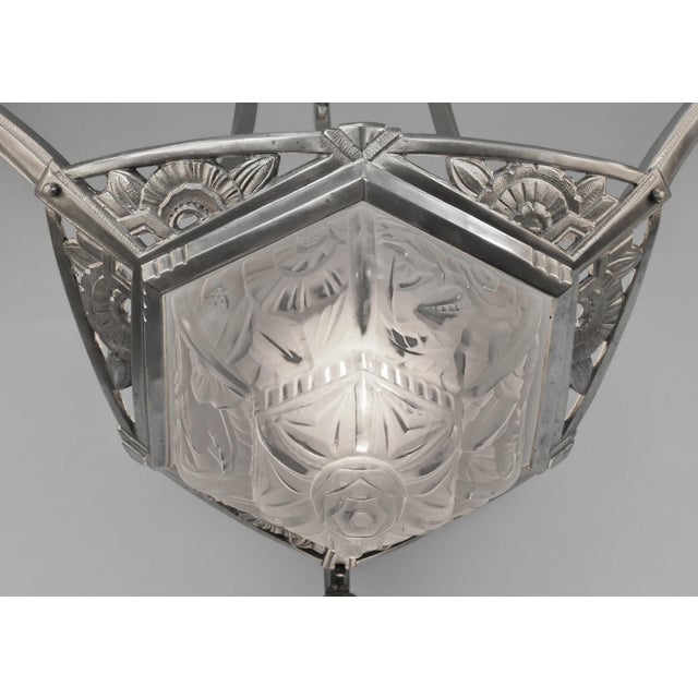 French Art Deco Chandelier by Piertre Maynadier - 1930 France For Sale - Image 6 of 13