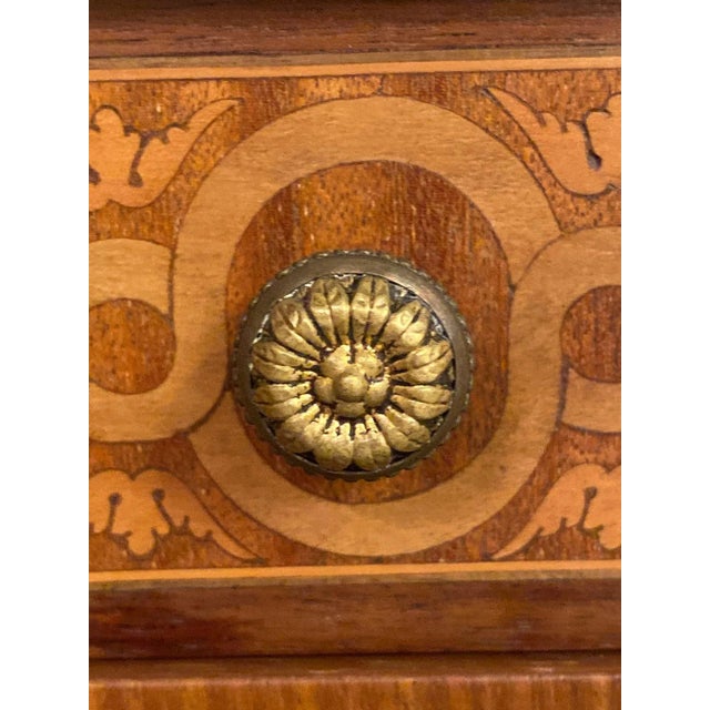 Louis XV-XVI Style Marble-Top Side Table End Table Pedestal, Transitional For Sale - Image 10 of 13