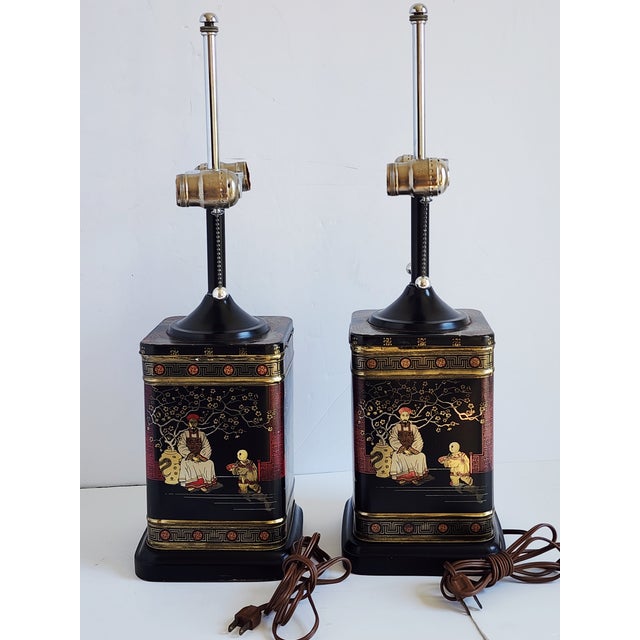 1960s Mid-Century Frederick Cooper Tole Tea Canister Chinoiserie Table Lamps-a Pair For Sale - Image 5 of 11