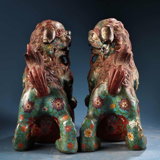 Late 19th Century Pair of Cloisonné Enamel Guardian Lion Joss Stick Holders, 14000g Total For Sale - Image 4 of 9