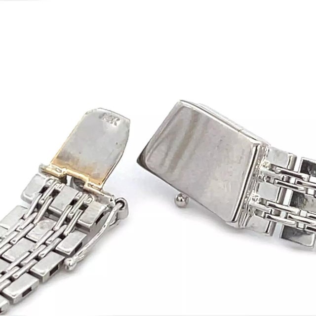 Diamond 14k White Gold Graduated Links V Collar Necklace For Sale In Miami - Image 6 of 6