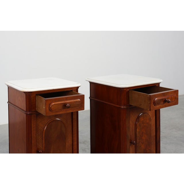 Wood Louis XV Nightstands with Carrara Marble Tops, France, 1890s, Set of 2 For Sale - Image 7 of 18