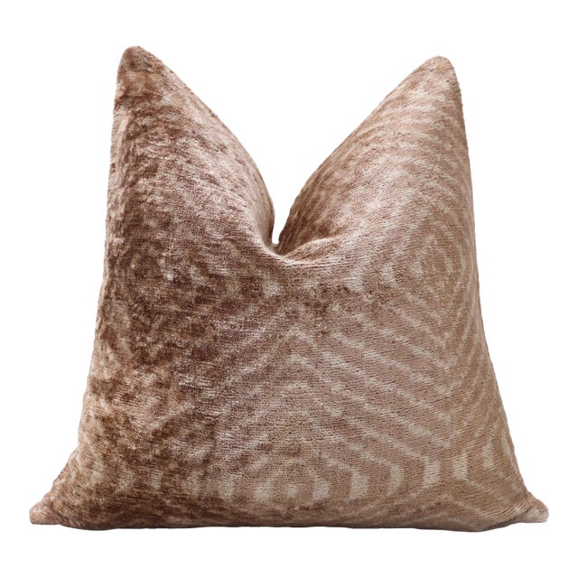 Hand-Knotted Silk Velvet Ikat Diamond Pillow - 16x16 Champagne & Toffee For Sale