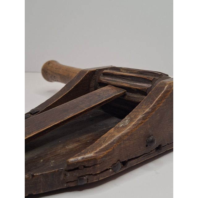 Museum Grade 18th Century Polish Galician Purim Grogger Rare Triangular Frame For Sale - Image 11 of 18