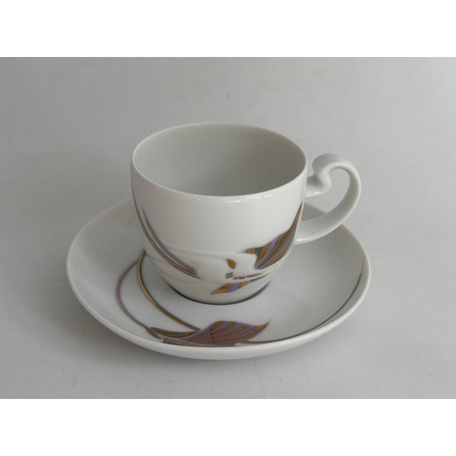 Ceramic Form Asimmetria Goldraster Espresso Cup and Saucer by Bjørn Wiinblad for Rosenthal Studio Linie Germany, 1988, Set of 6 For Sale - Image 7 of 7