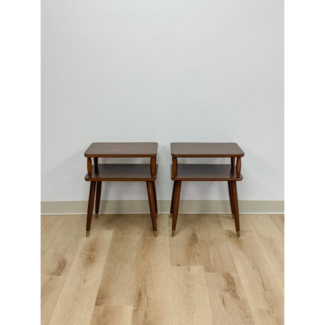 Mid-Century Modern Vintage End Tables MCM Atomic Two-Tier Wood Laminate Pair Retro Accent For Sale - Image 3 of 15