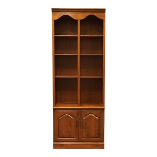 Ethan Allen Heirloom Nutmeg Maple Colonial Early American 30" Bookcase / Wall Unit 10-9026 For Sale