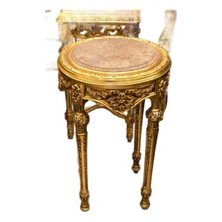 Italian Neoclassical Accent Table – Beige Marble Top With Intricate Gilded Ornamentation For Sale