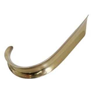Vintage Brass Shoe Horn by Virginia Metalcrafters For Sale