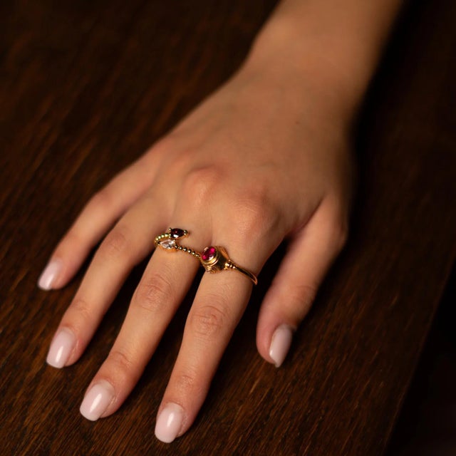 Ruby & Diamond Teardrop Glow Gold Adjustable Ring, Size 8 For Sale In Miami - Image 6 of 8