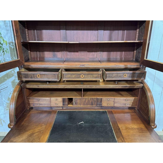Louis XVI Roll-Top Desk in Mahogany and Walnut with Cloverleaf Locks For Sale - Image 5 of 18